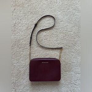 Michael Kors Women's Jet Set Crossbody Leather Bag, Merlot
